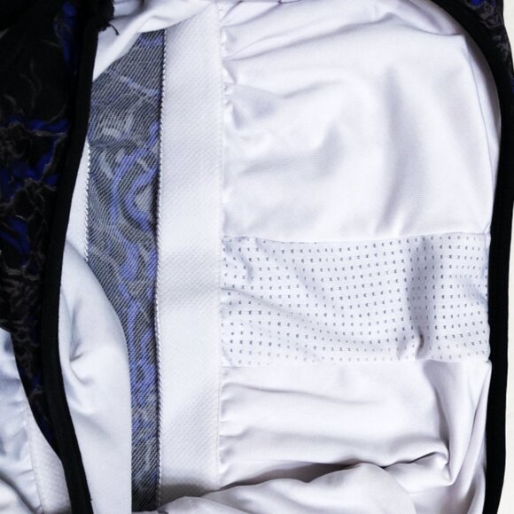 Everlast Women's Workout Tank Top, Blue/ Black Size Medium - Picture 8 of 8